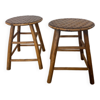 Duo de tabourets stressés