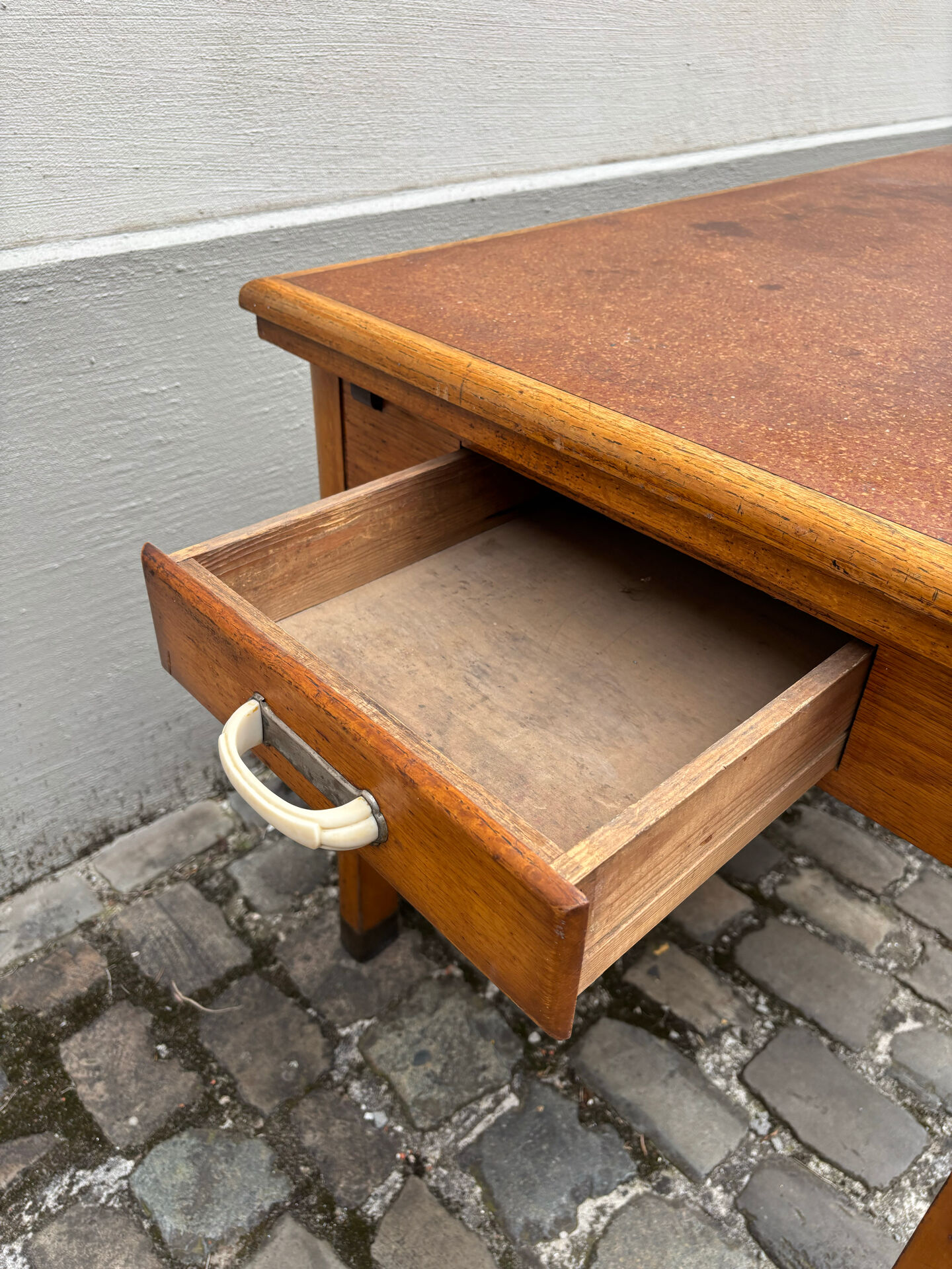 Art deco dining table or desk in wood (extendable)