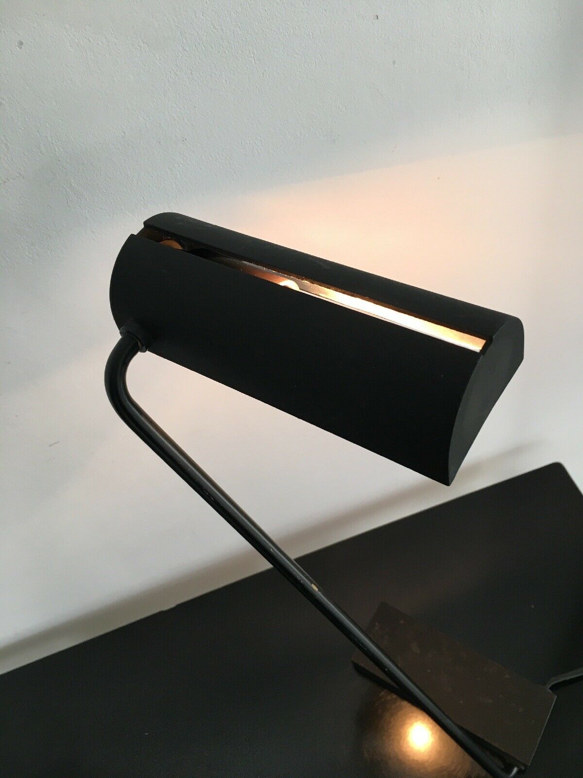 Minimalist office lamp Autographe Paris