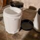 Lot de 3 pots en opaline et bakélite