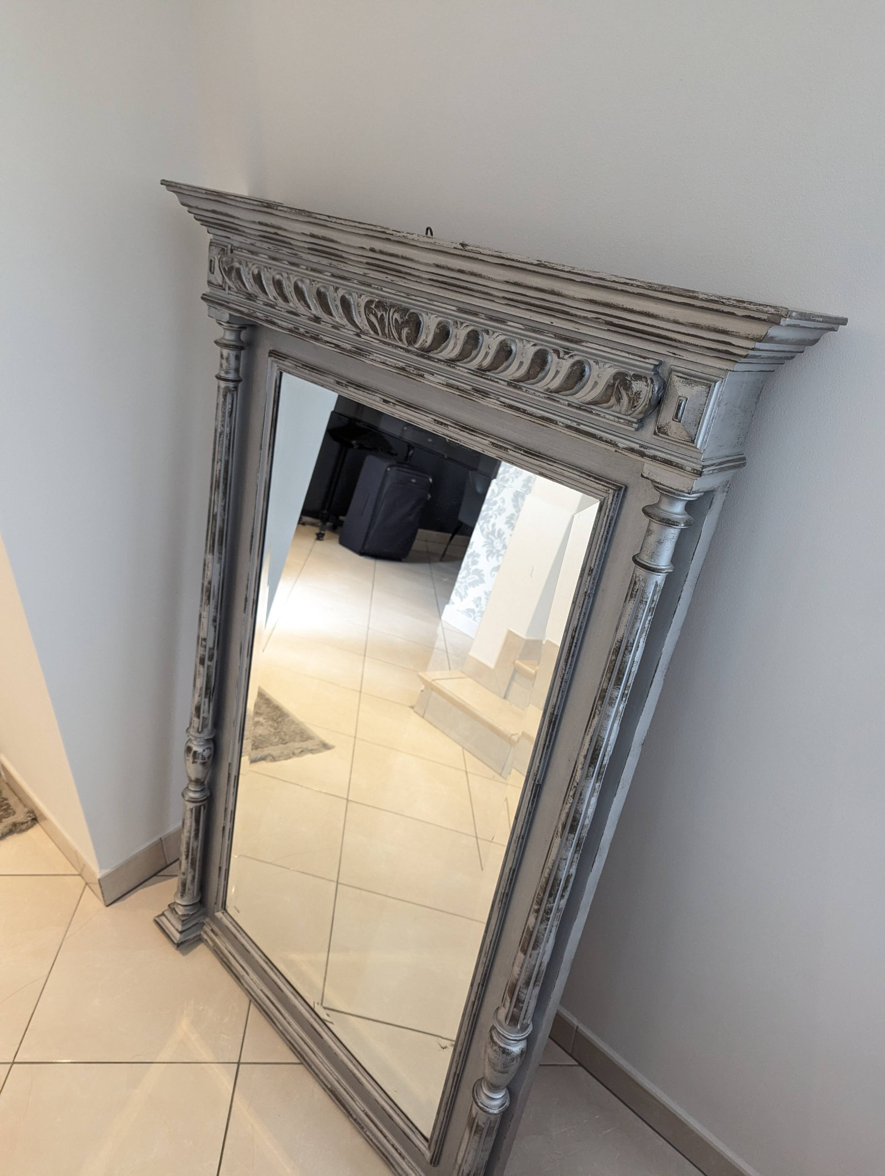Renovated antique mirror