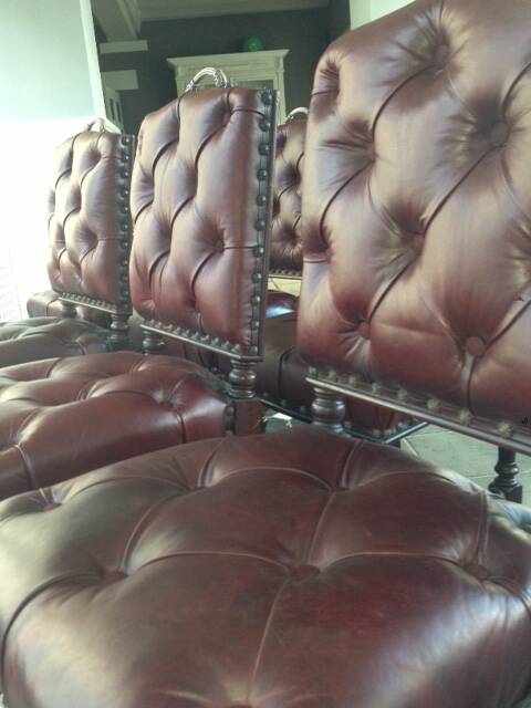 Chaises cuir