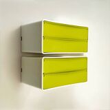 Paire d'éléments muraux avec commodes vert pois, années 1970