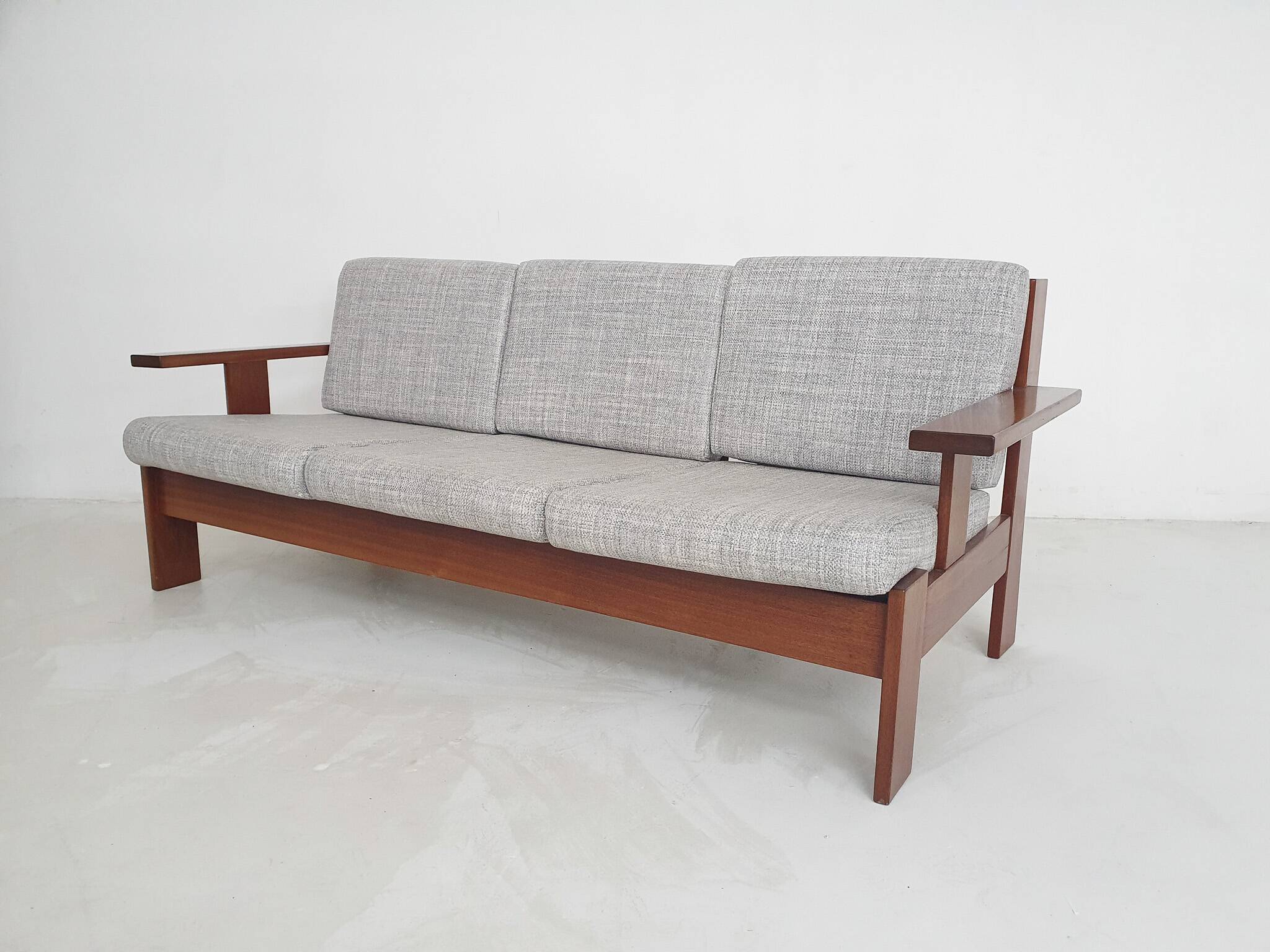 Mid-century sofa in teak, Attrb.to Harry de Groot for Leolux, NL 1960's