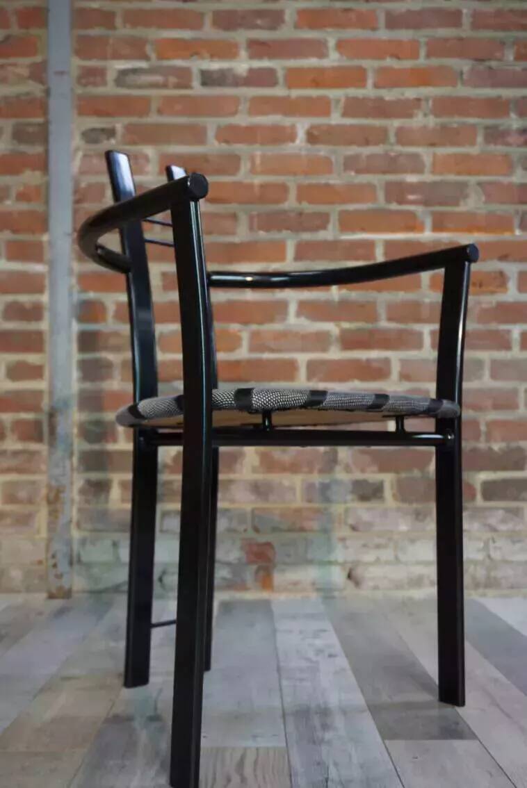 Set of 4 Italian design armchairs from the 80s