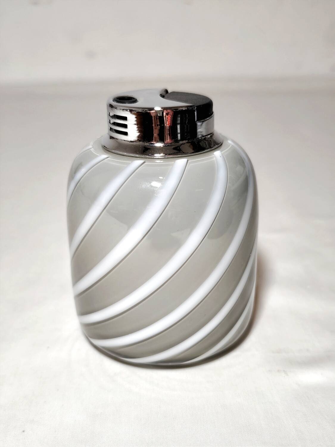 Encendedor de mesa "Tommaso Barbi" de cristal. Italia, 1970s.