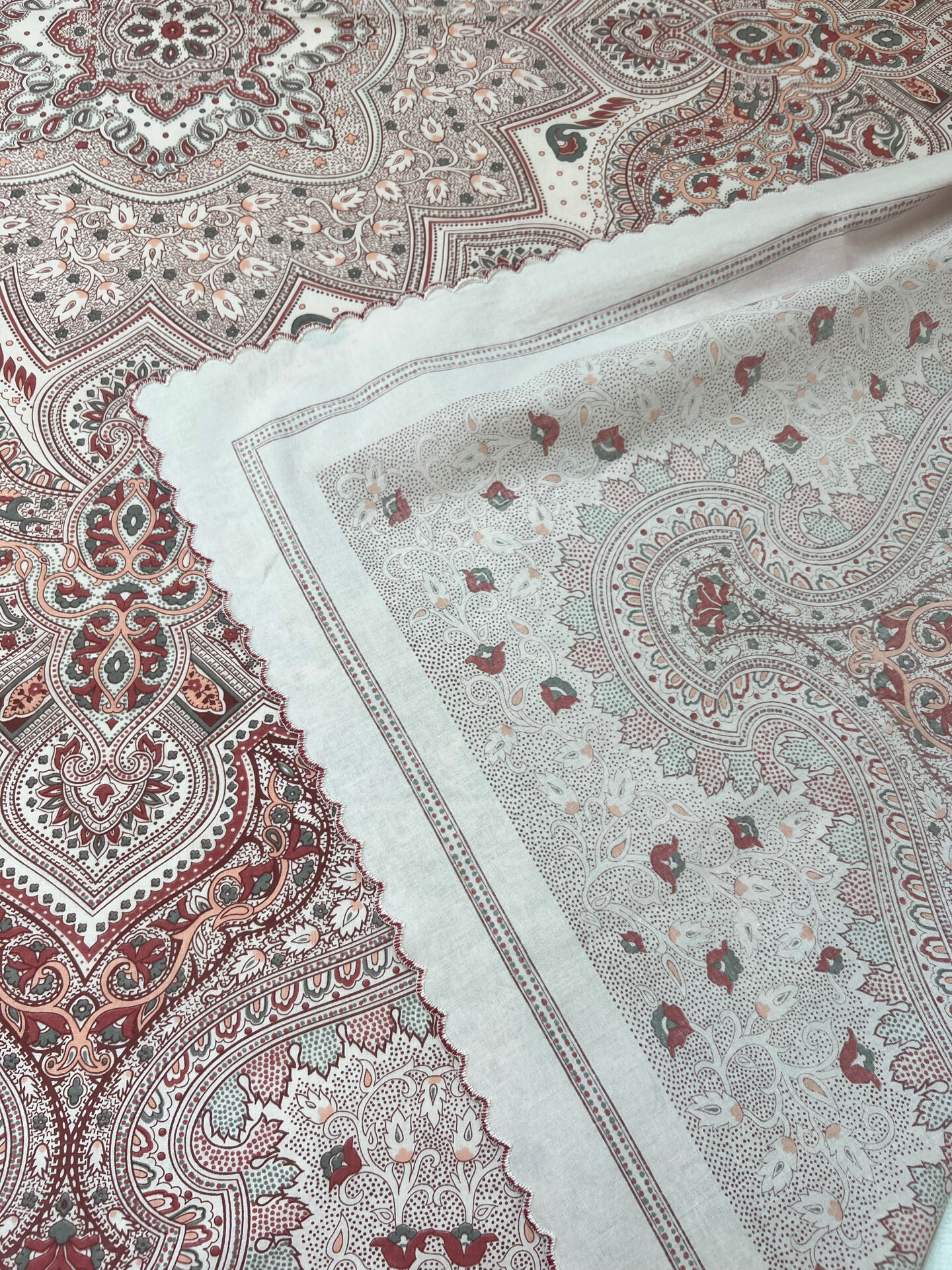 Vintage rectangular XL tablecloth