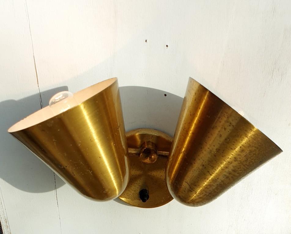 Double wall lamp adjustable brass cocottes