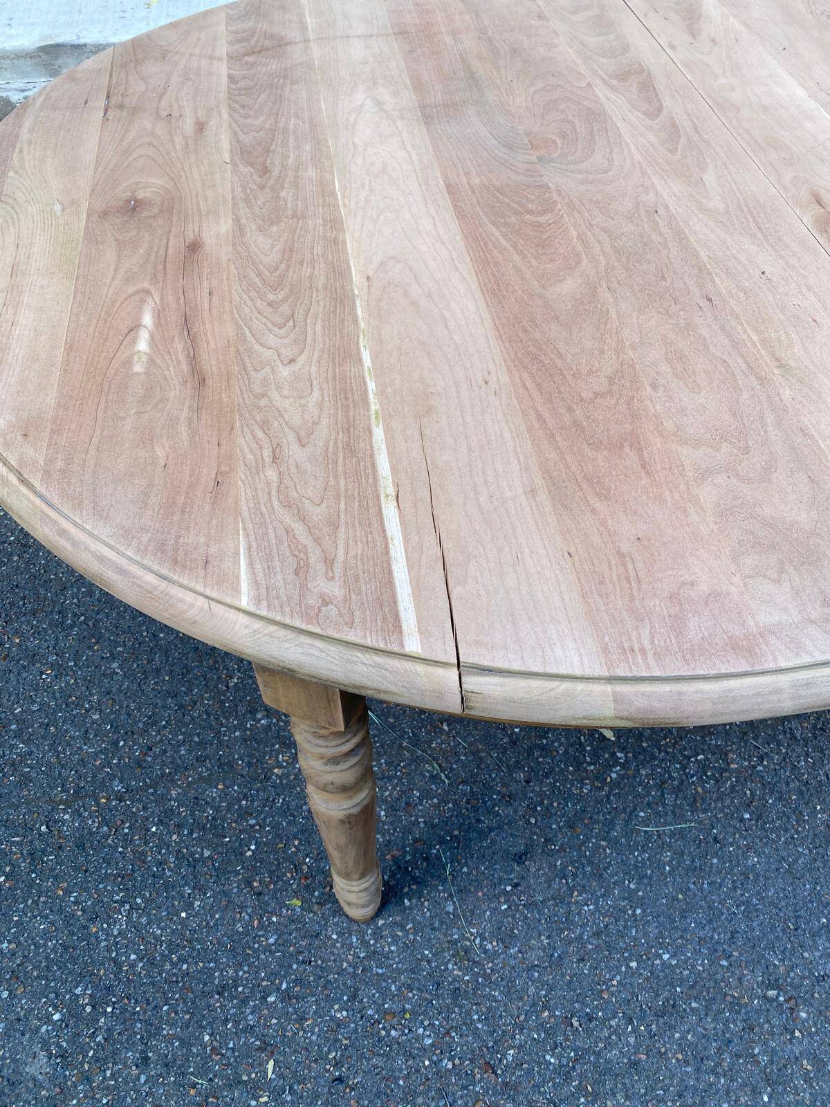Large round extendable Louis Philippe 19th century dining table, renovated, 250cm