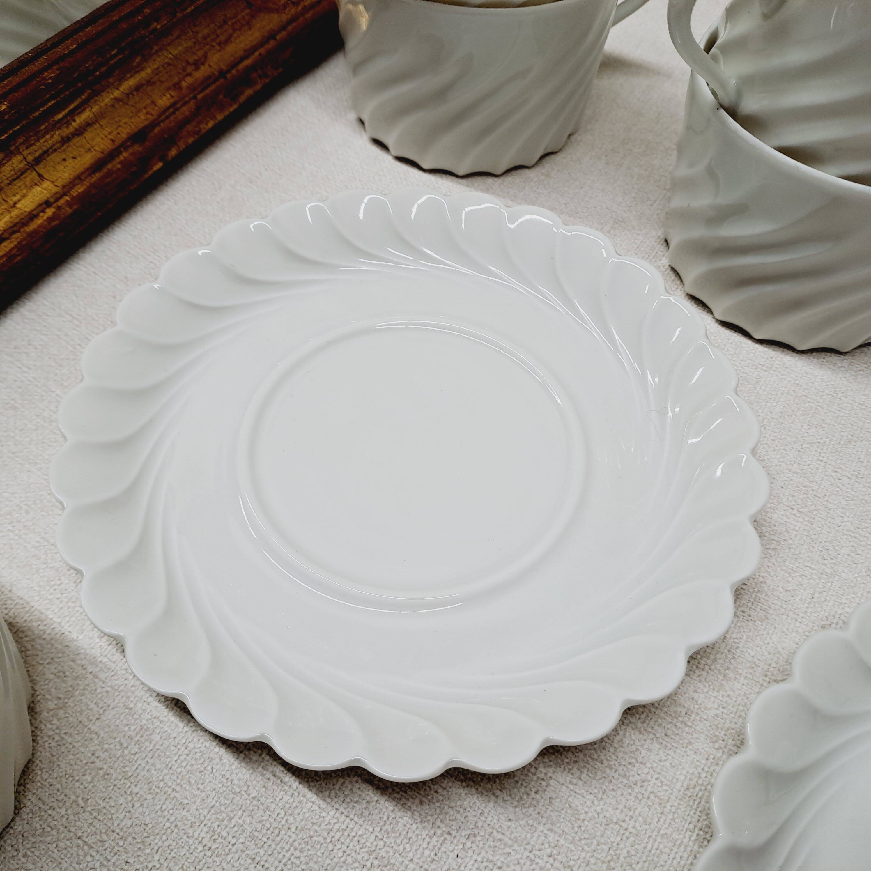 Set of 12 Limoges Haviland Torse white cups