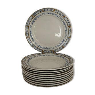 11 old Creil and Montereau dessert plates, Colbert service