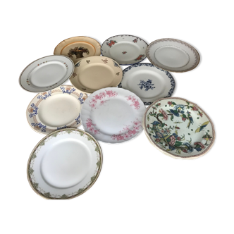 Set of 11 flat plates mismatched