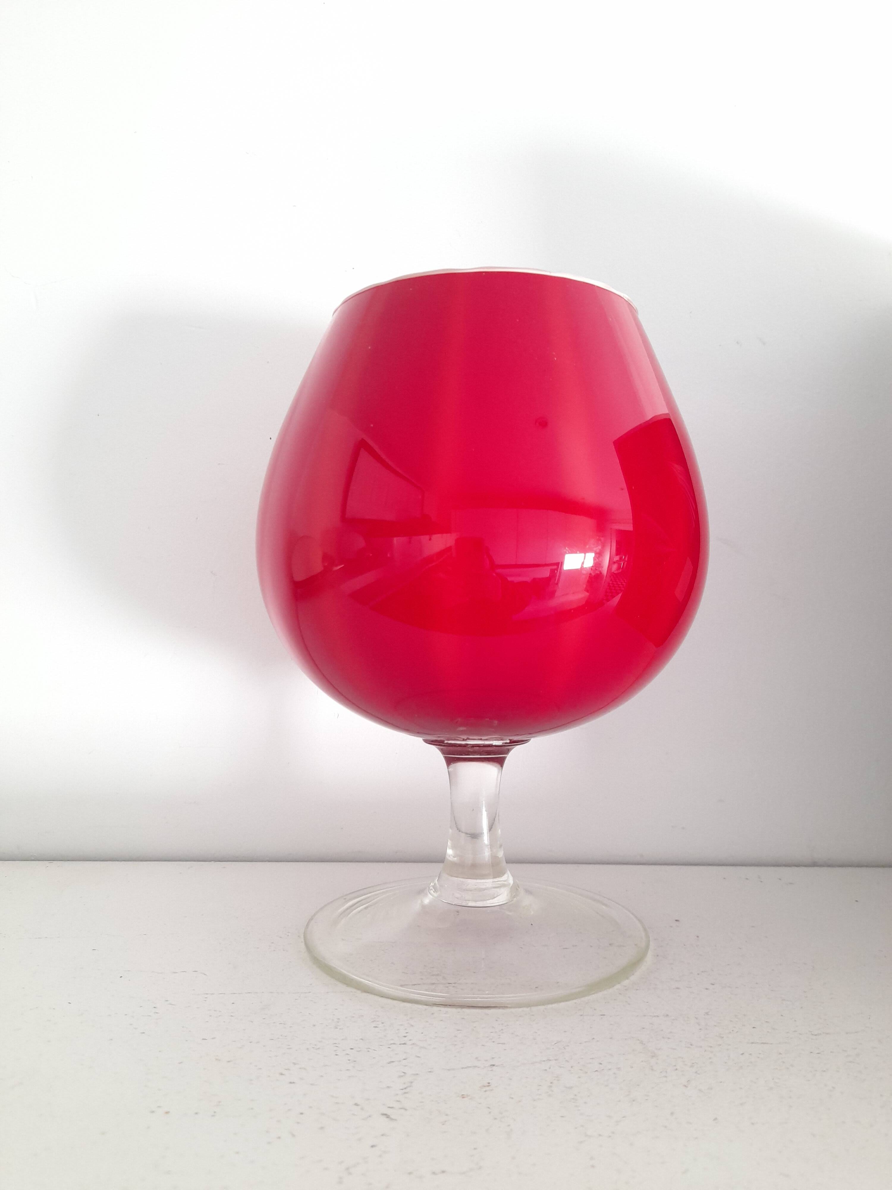 Vase Empoli en opaline rouge