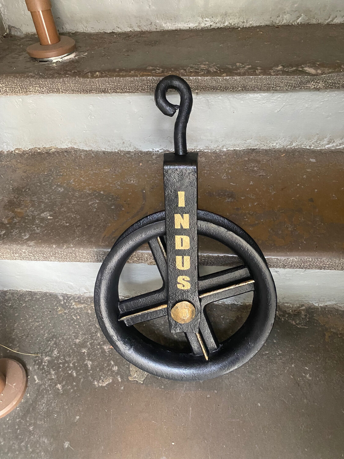 Industrial metal pulley
