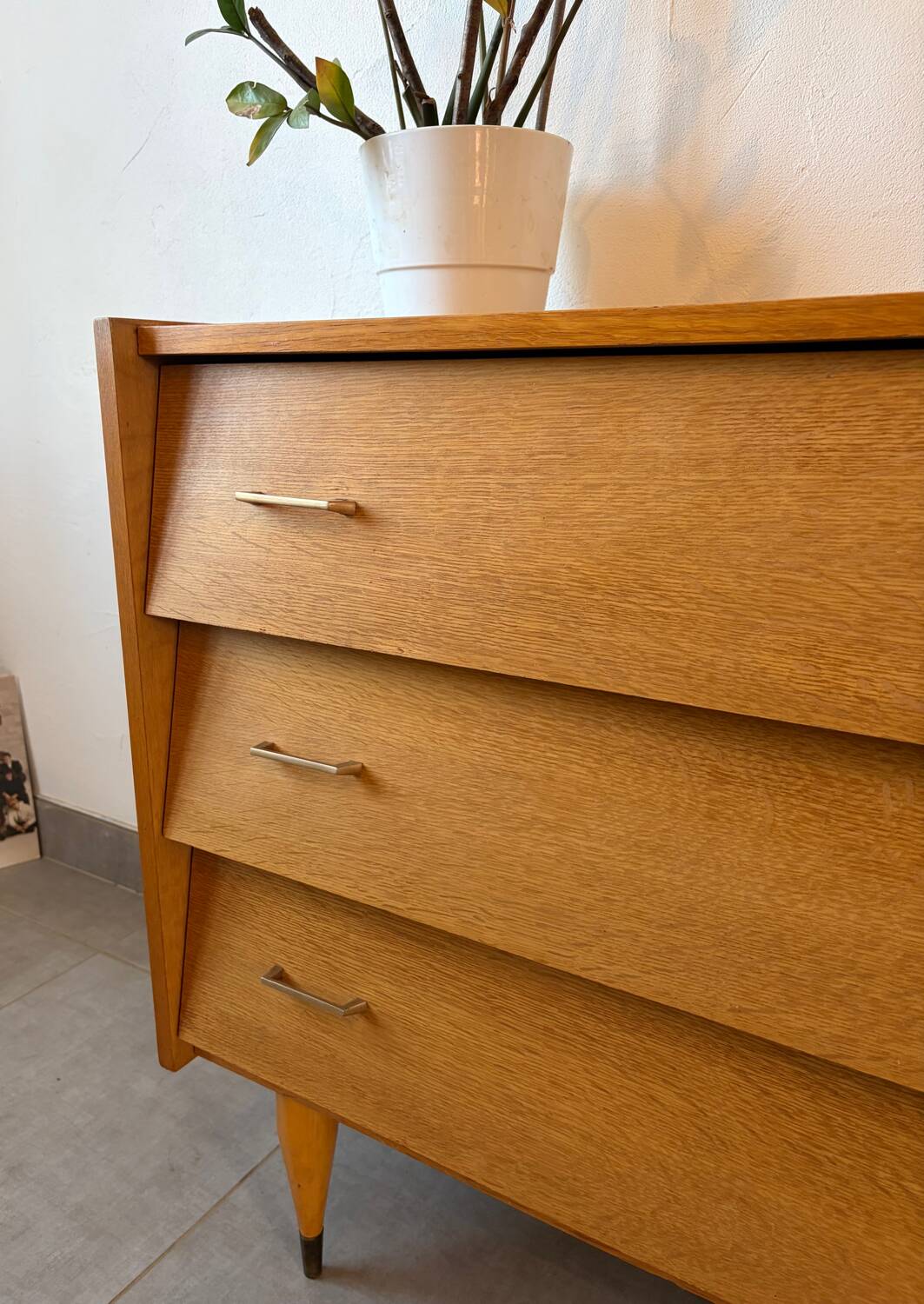 Vintage oak chest of drawers from the 1960s.