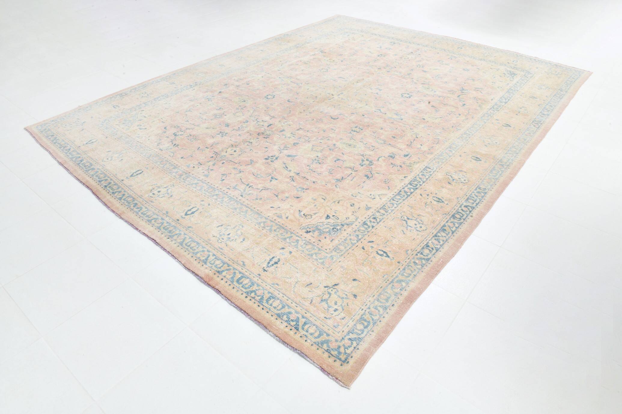 Large Pastel Pink Persian Floral Carpet, 294x382Cm