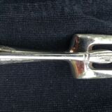 Leg service cutlery