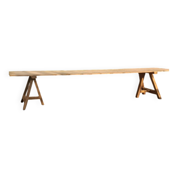 Table intérieure et extérieure