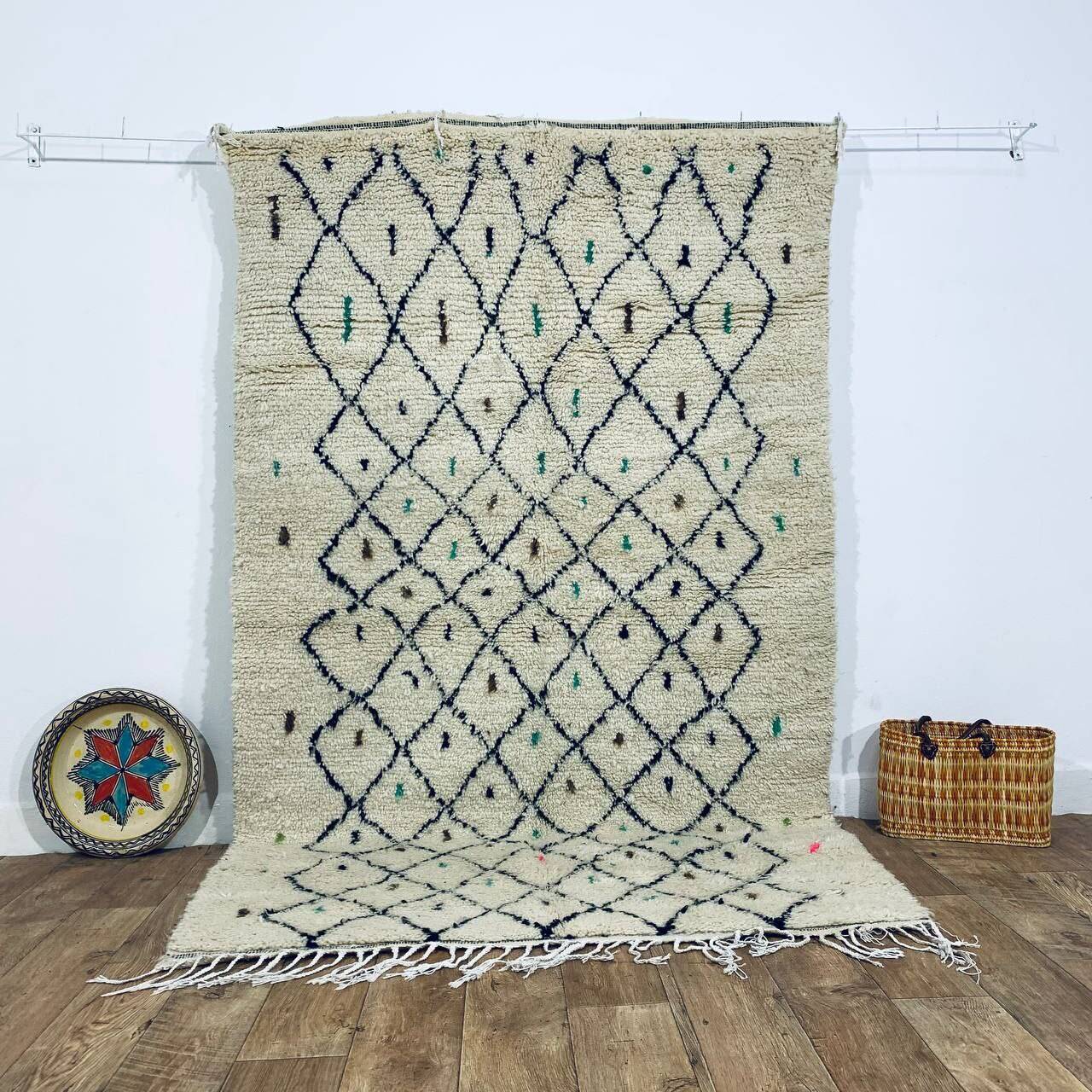 Tapis berbère marocain artisanal fait main 245 X 148 CM