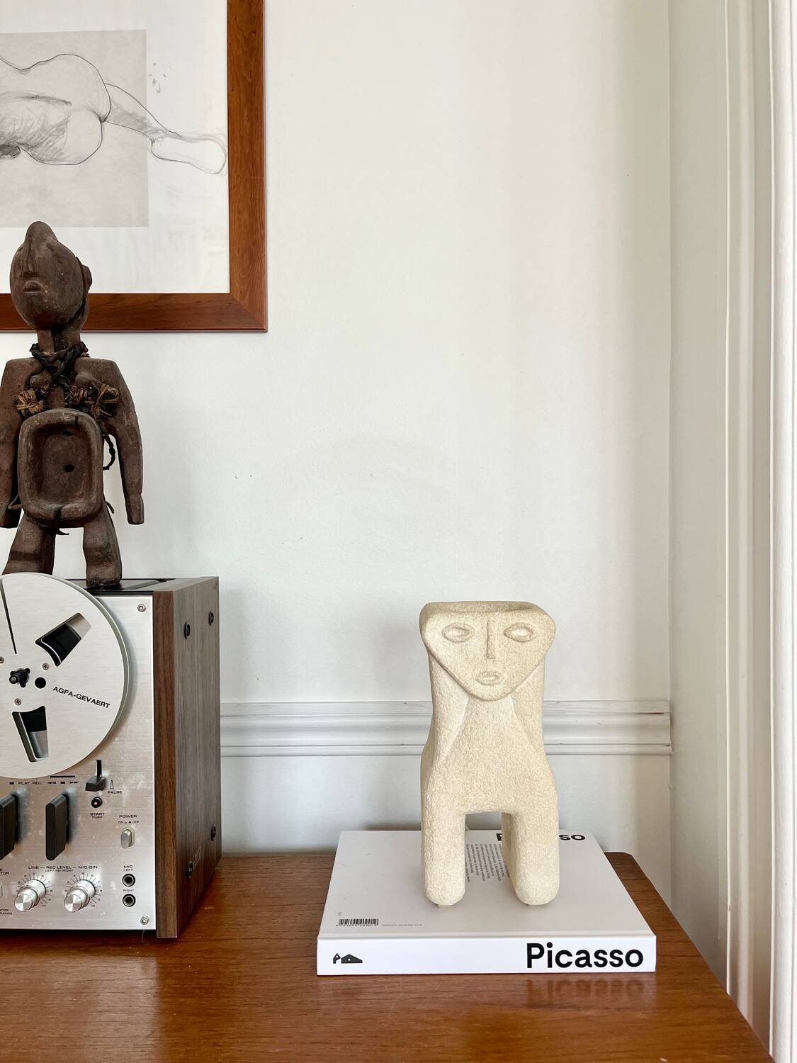 Stone lamp sculpture by the sculptor Albert TORMOS.
