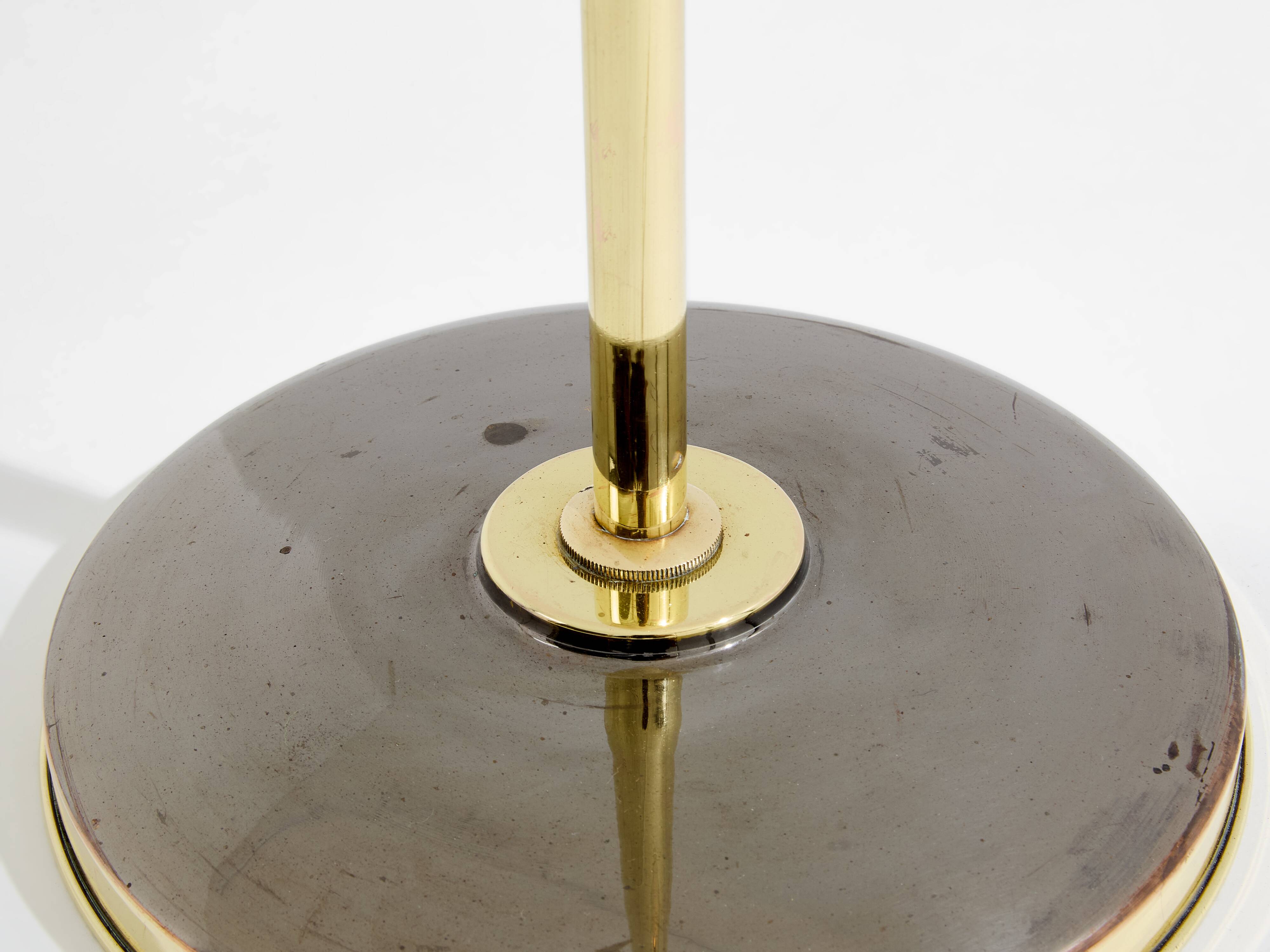 Maison Lunel lampadaire diabolo laiton canon de fusil vers 1950