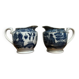 pair of English porcelain jugs with Asian decorations