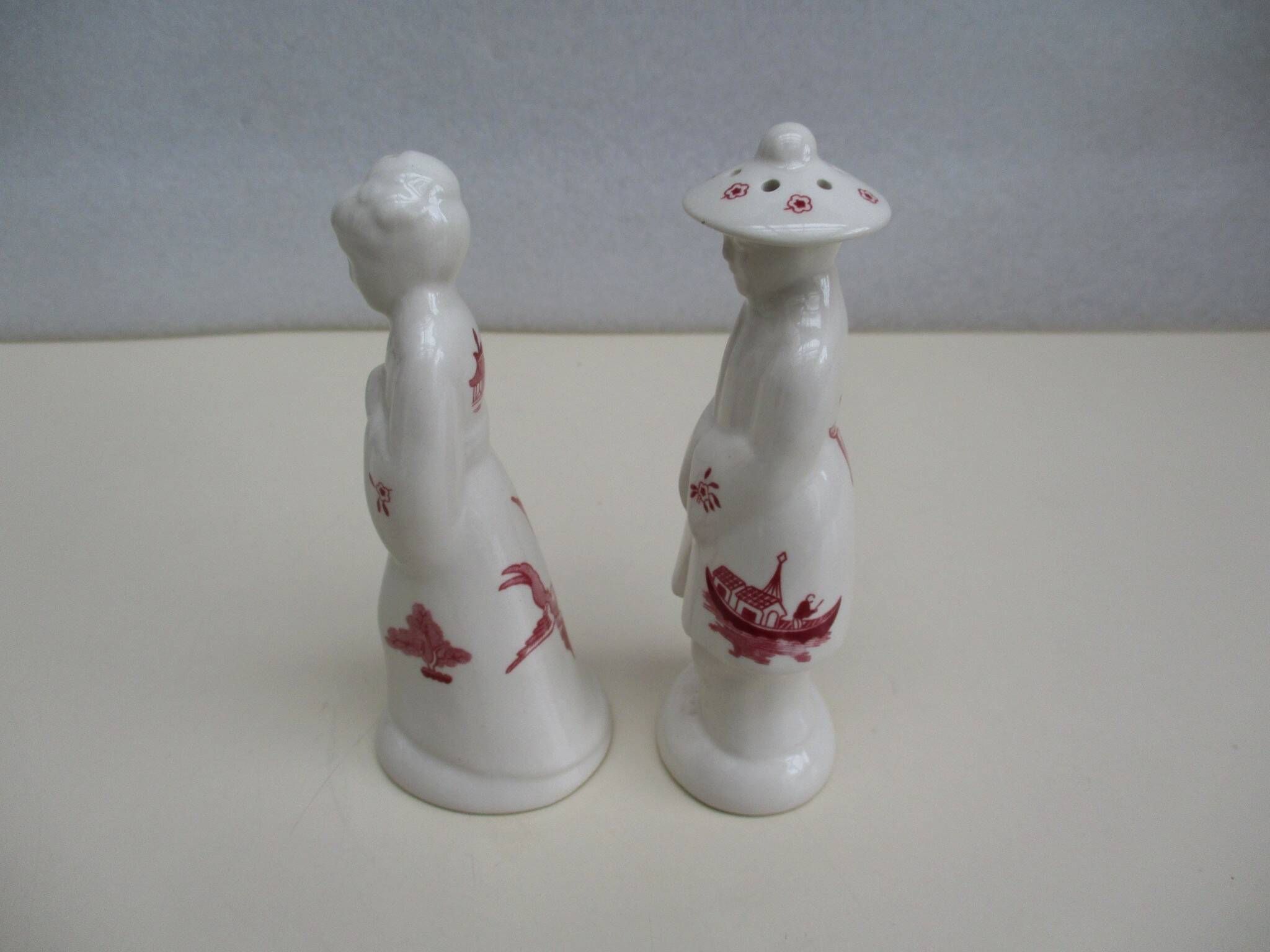 Salt and pepper shakers, ceramic Churchill England