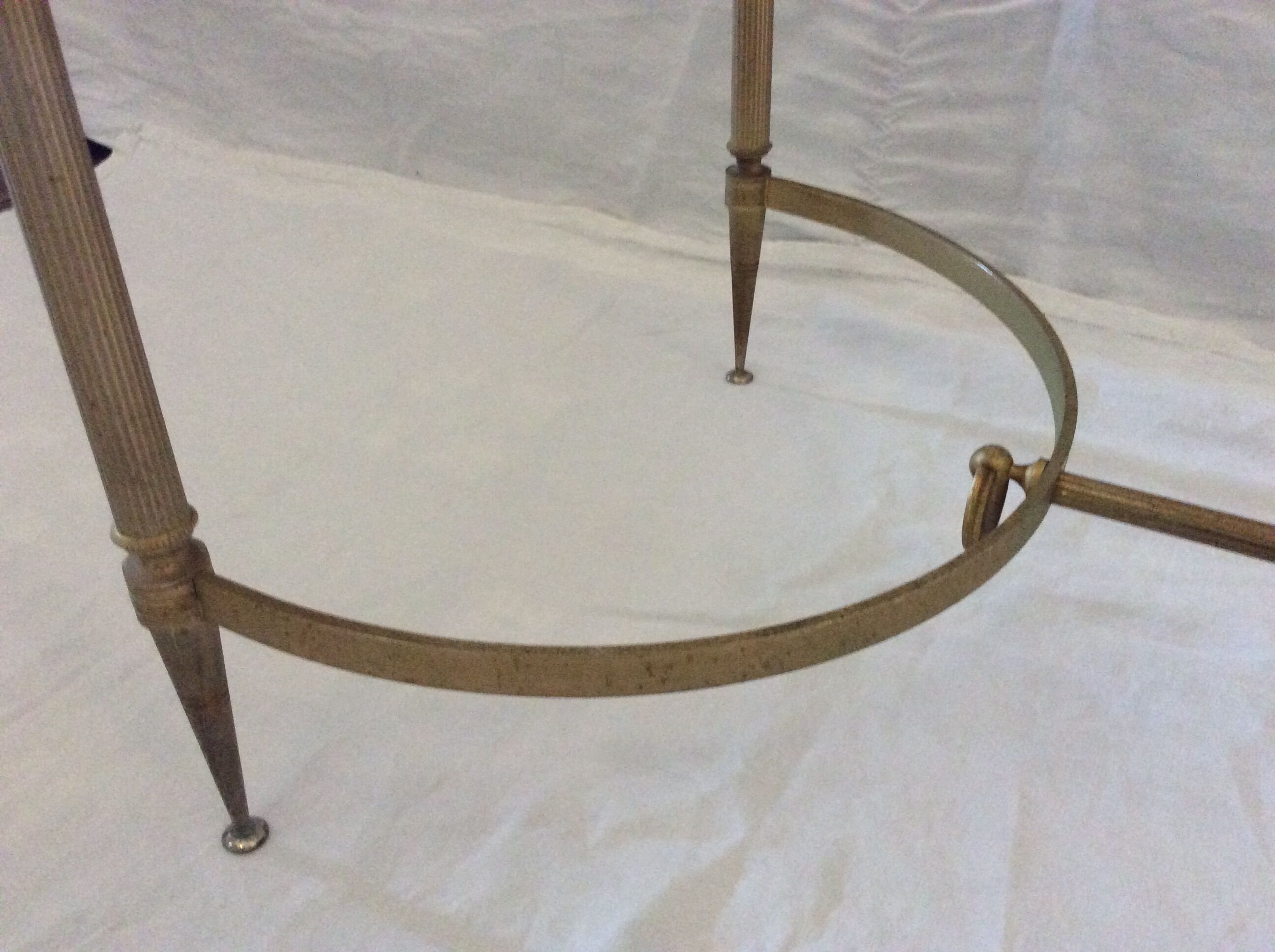 Table 60´ - 70´ low brass and glass