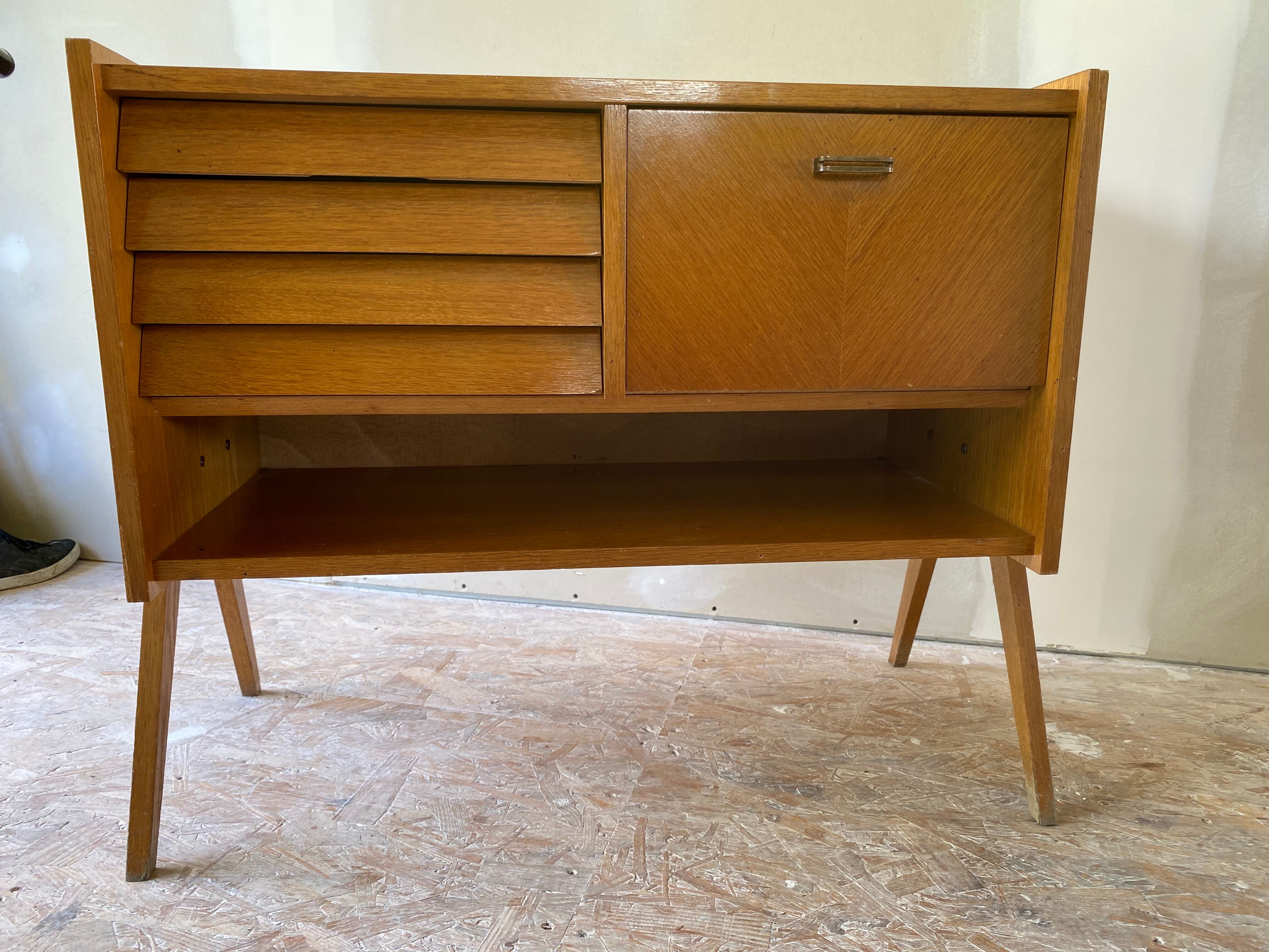 Enfilade foot compass