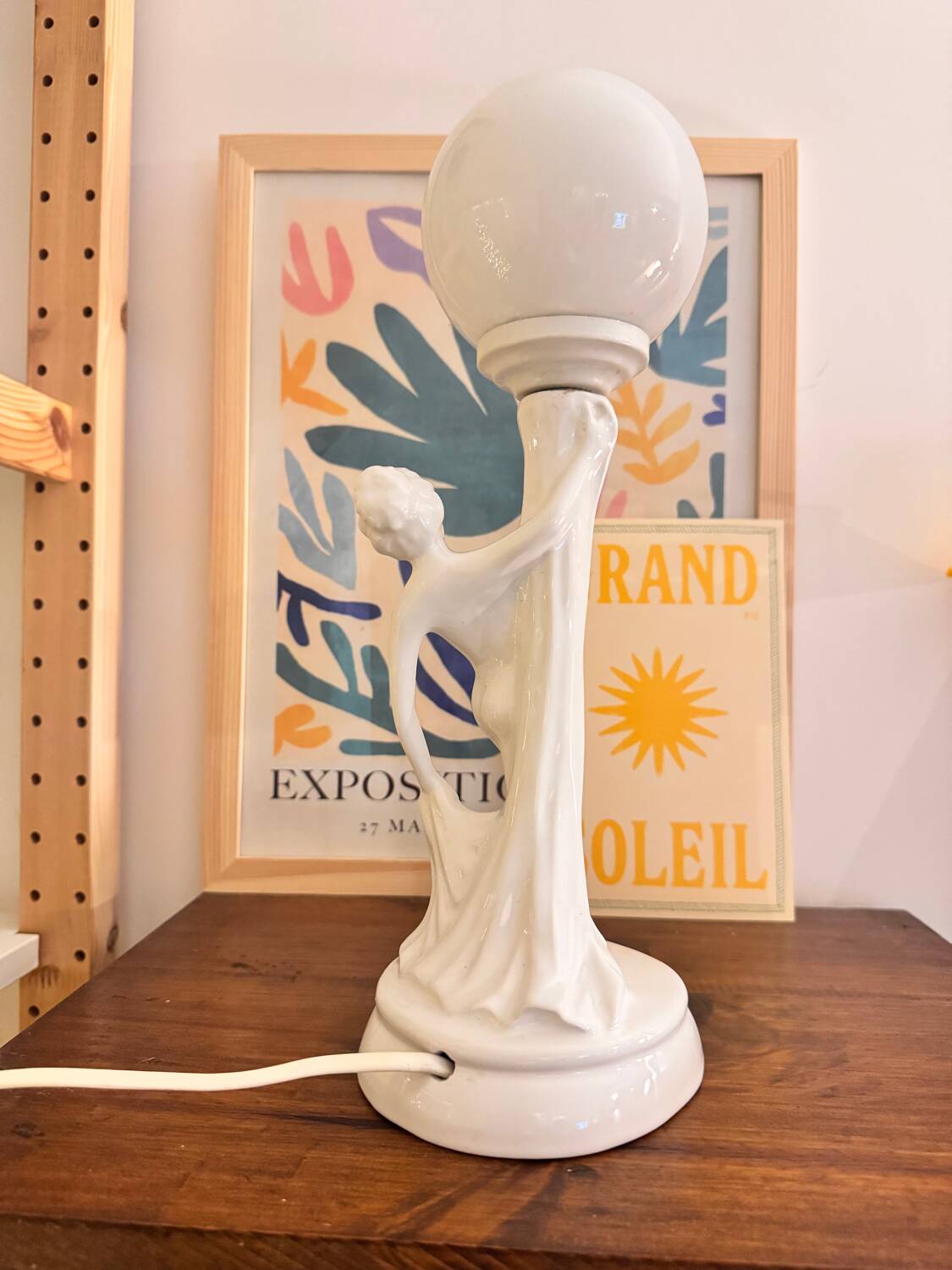 Vintage ceramic and opaline lamp