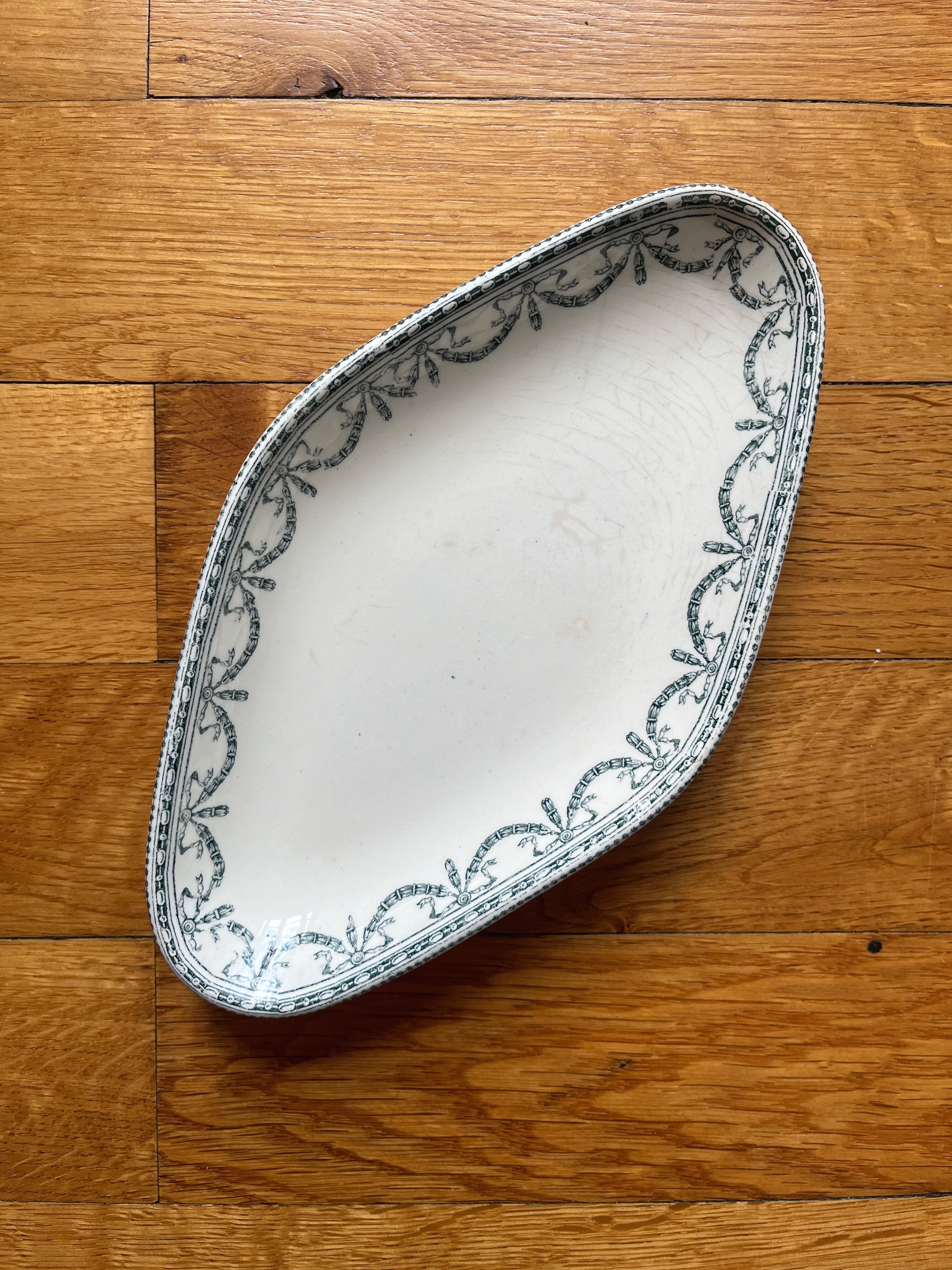 Ravier in ironstone "Louis XVI Garlands" Salins