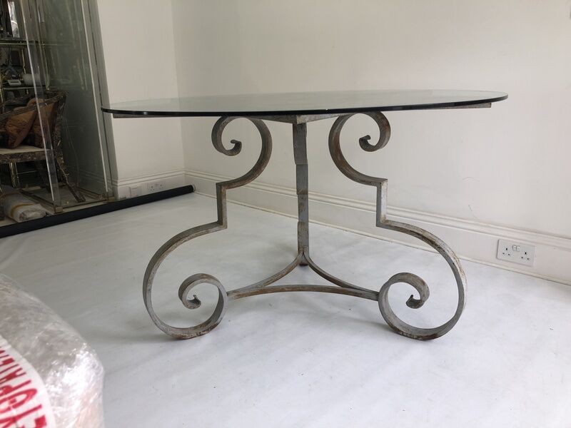 Star shaped cast iron round dining table 1970