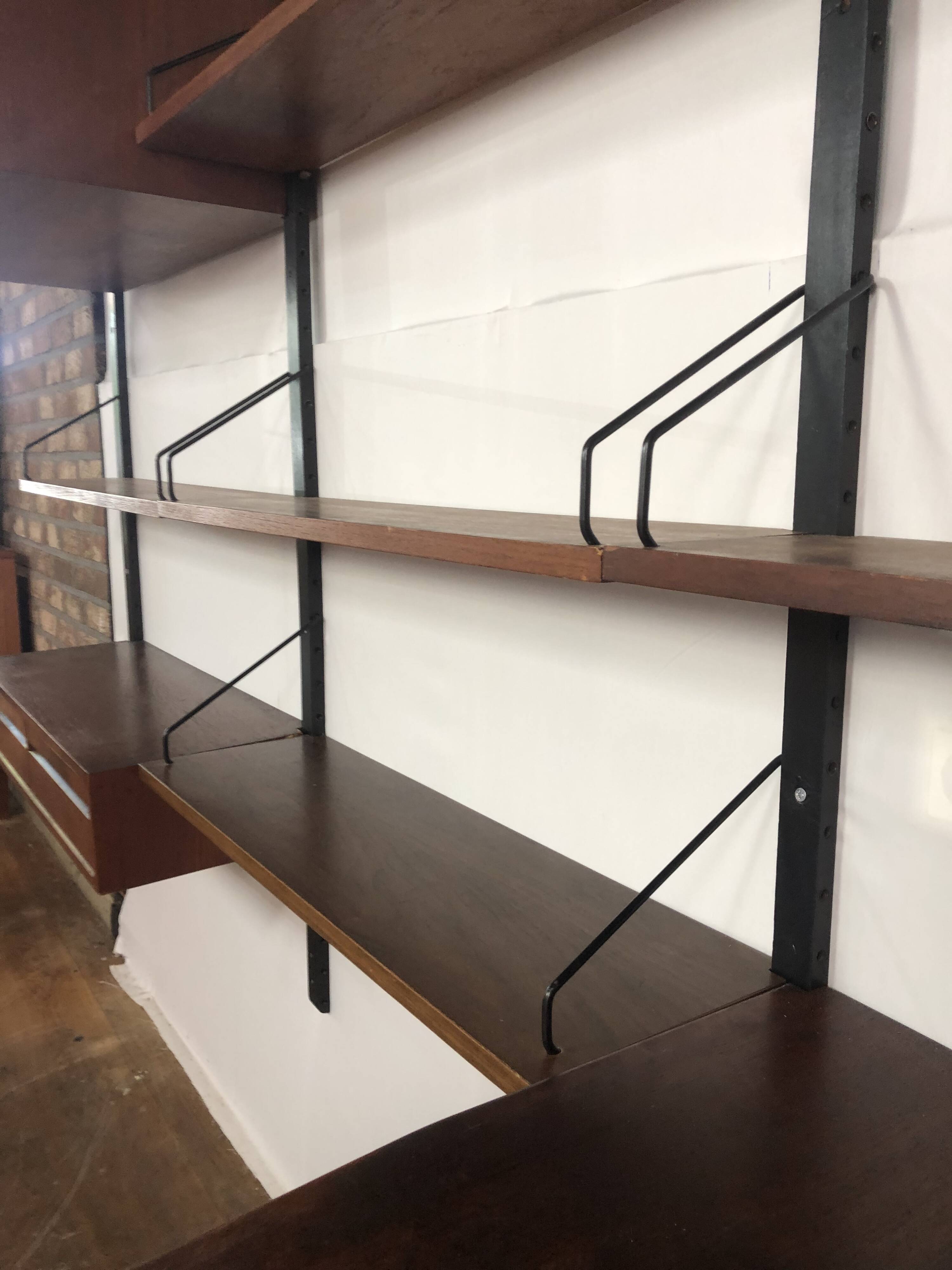 Meuble mural en teck Cadovius avec table