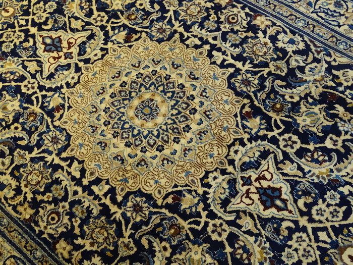 Naïn laine persian carpet - silk circa 1980