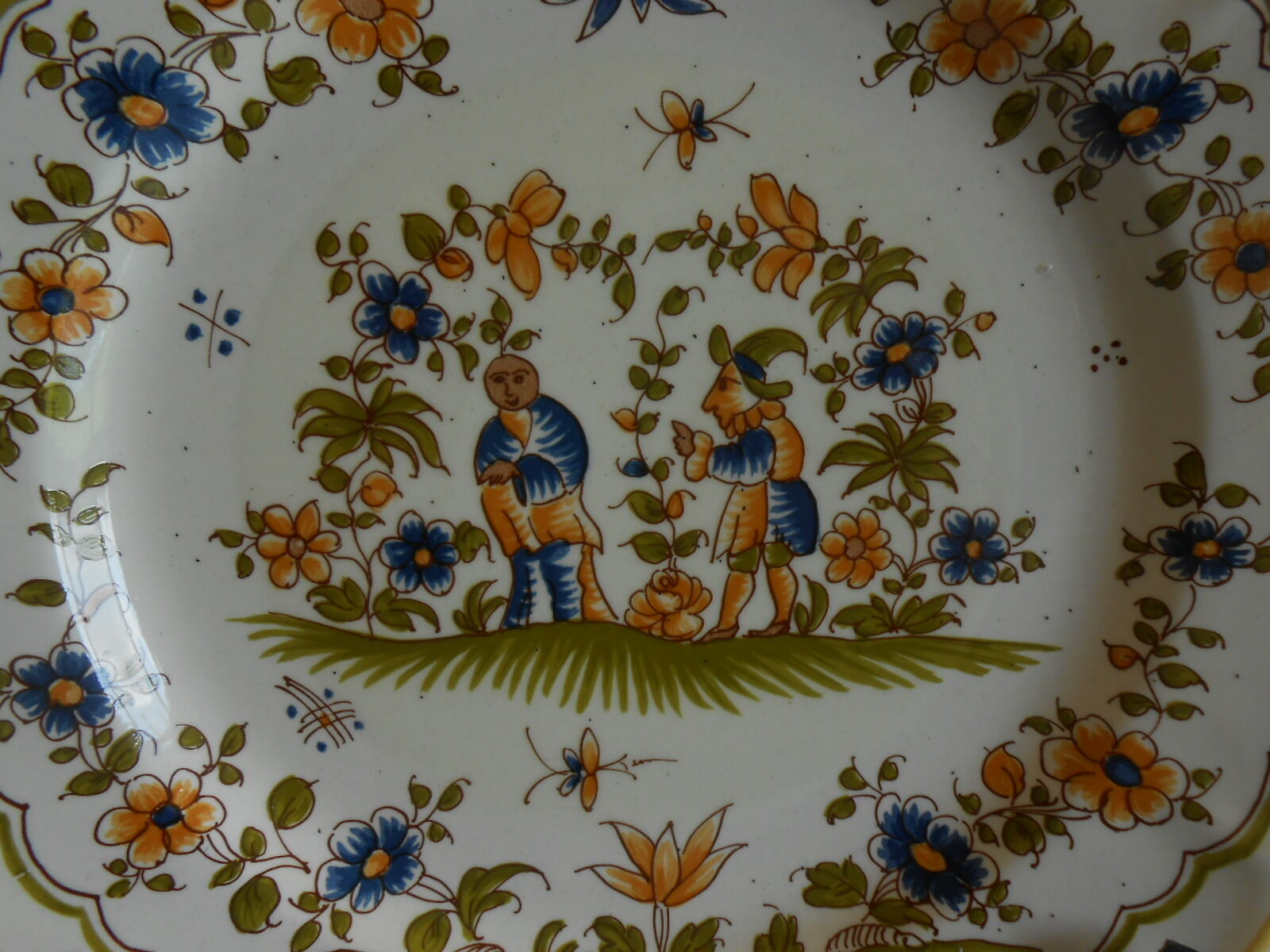 DECORATIVE PLATE FAIENCE MARTRES TOLOSANE MOUSTIERS