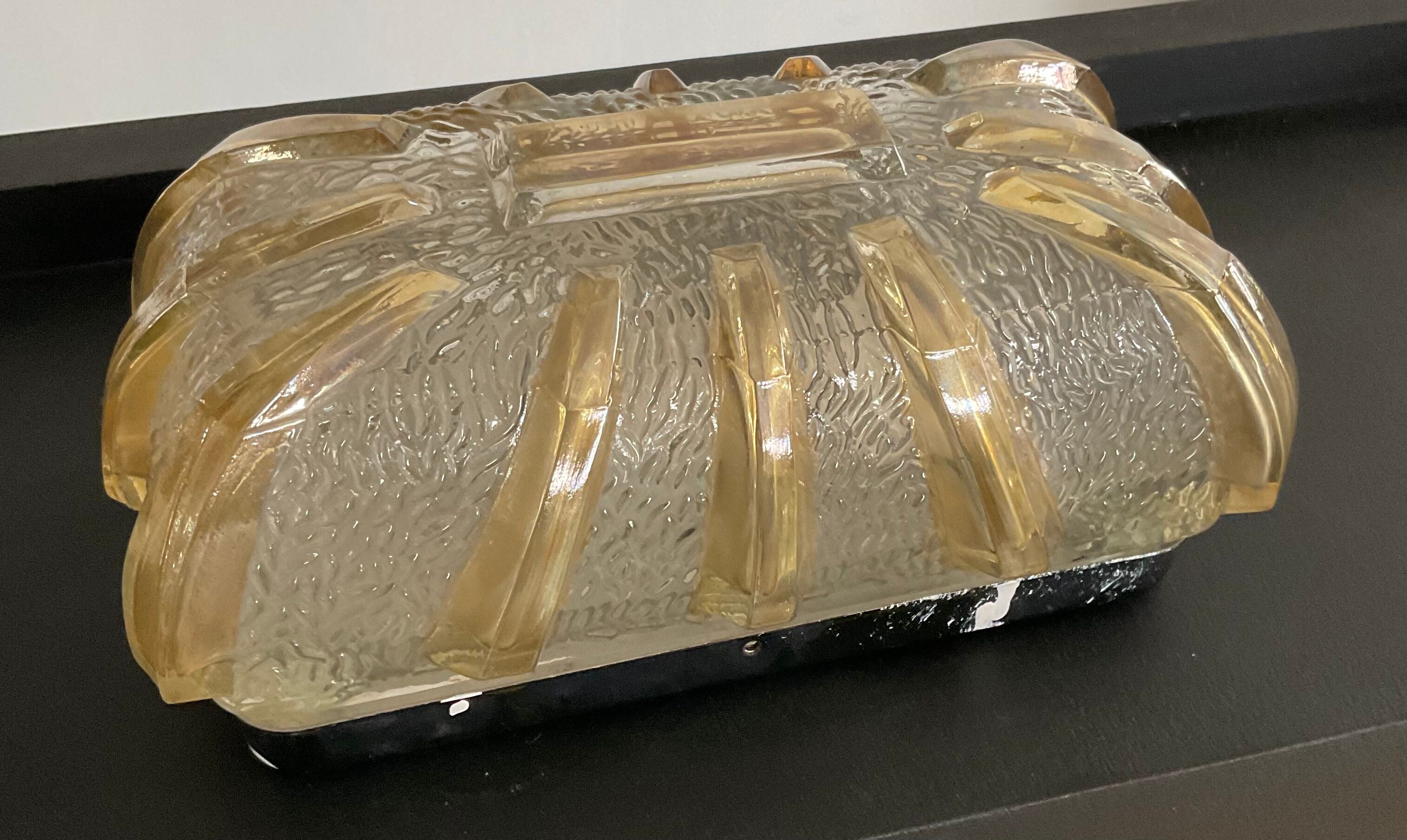 Vintage wall lamp in iridescent molded glass 70s