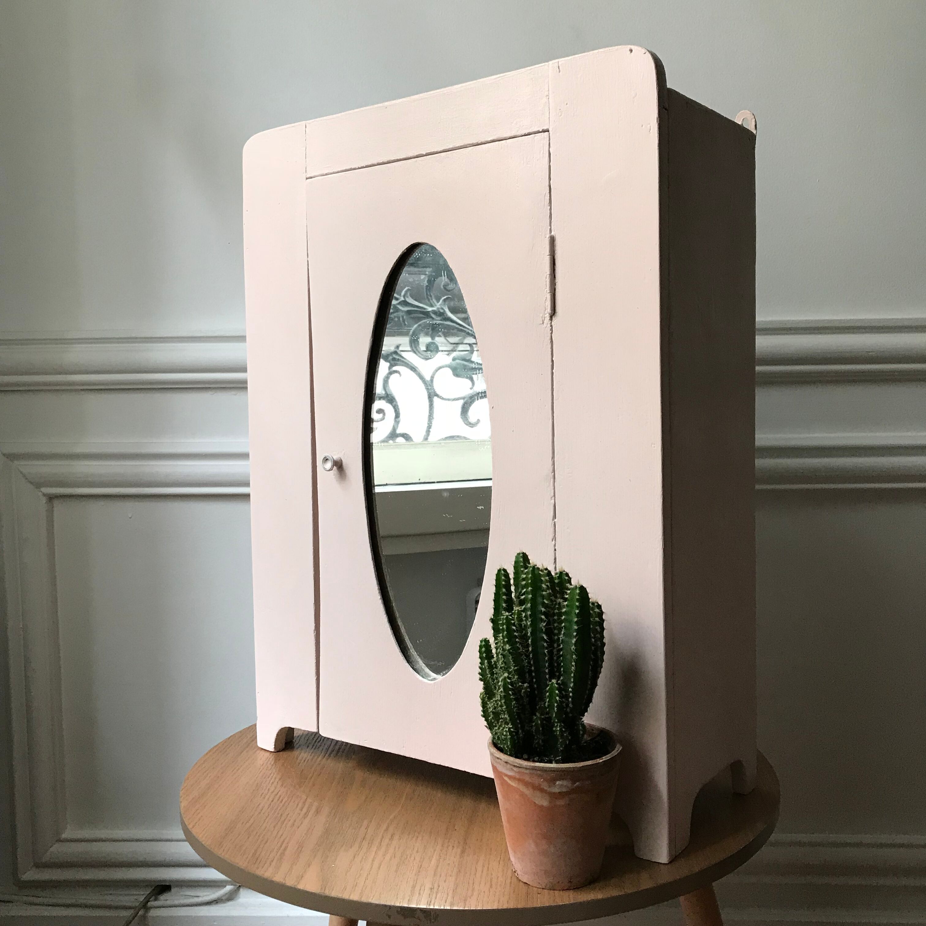 Small powder pink vintage wardrobe