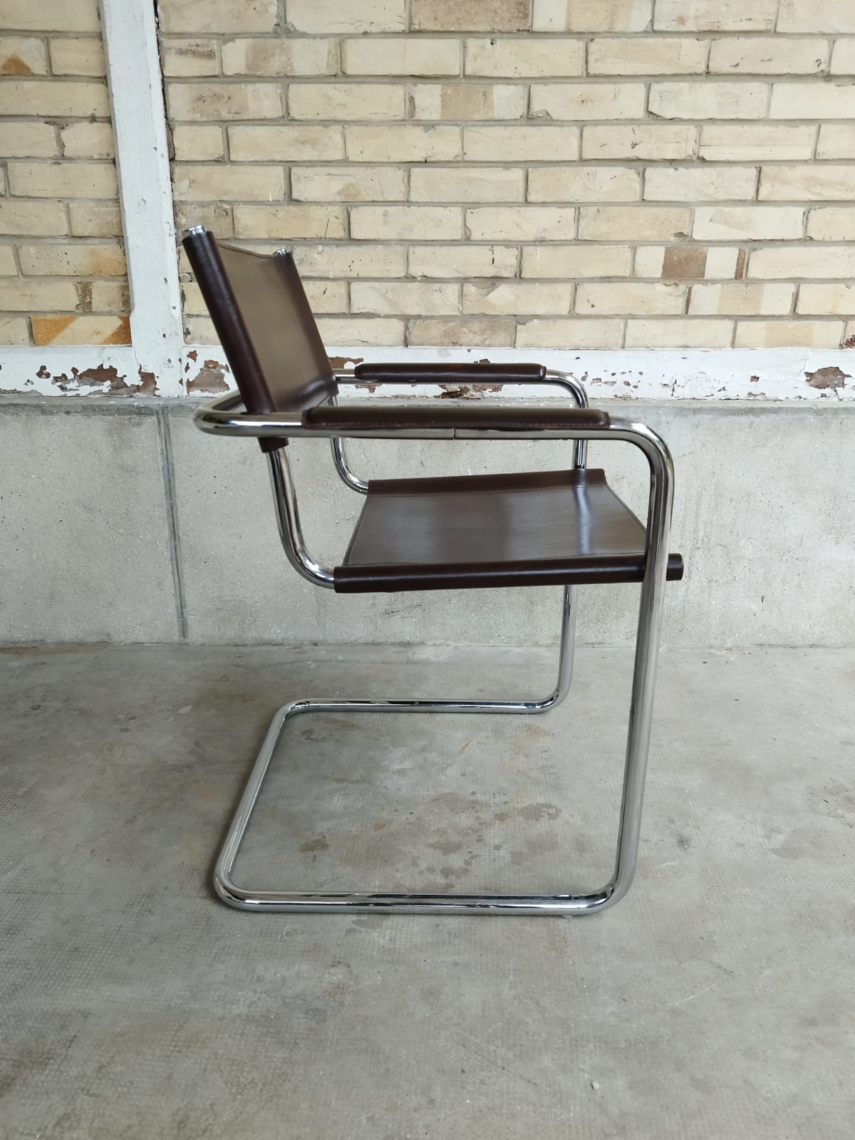 Chaise mg5 cuir marron Matteo Grassi