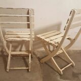 Foldable chairs pair