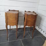 Paire de tables de chevet style Louis XV en chêne