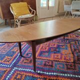 Oval scandinavian coffee table