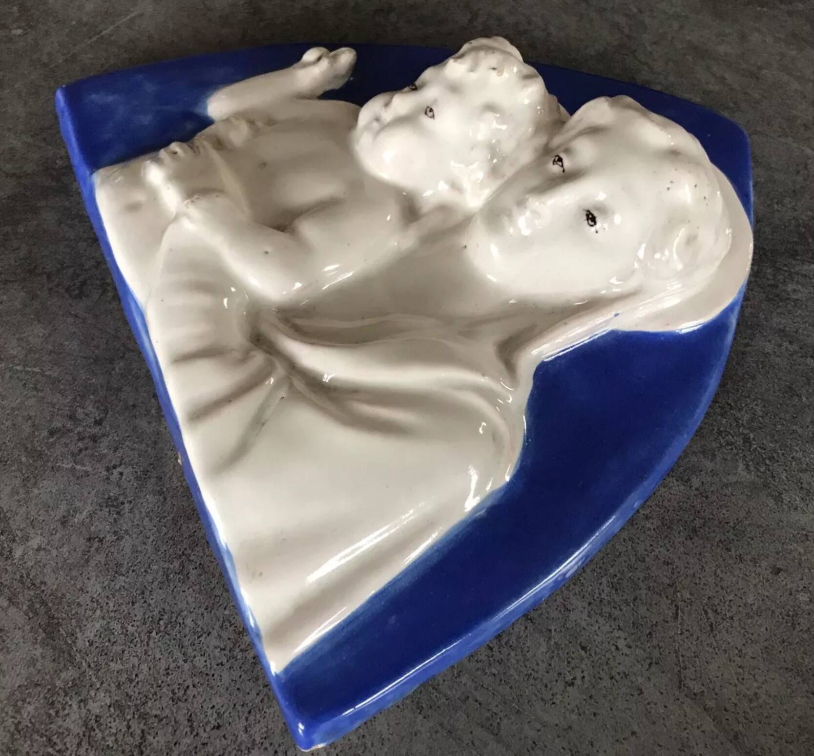 Religious bas-relief wall sculpture of the Virgin and Child signed Cantagalli