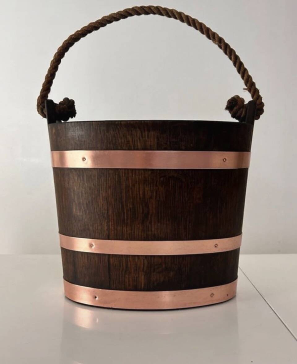 Champagne bucket in oak and copper – Géraud Lafitte, MOF 1933