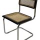 Chaise vintage Cesca style modèle B32 en chrome et noir