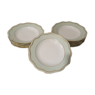 Lot de 12 assiettes creuses en procelaine de limoges verte