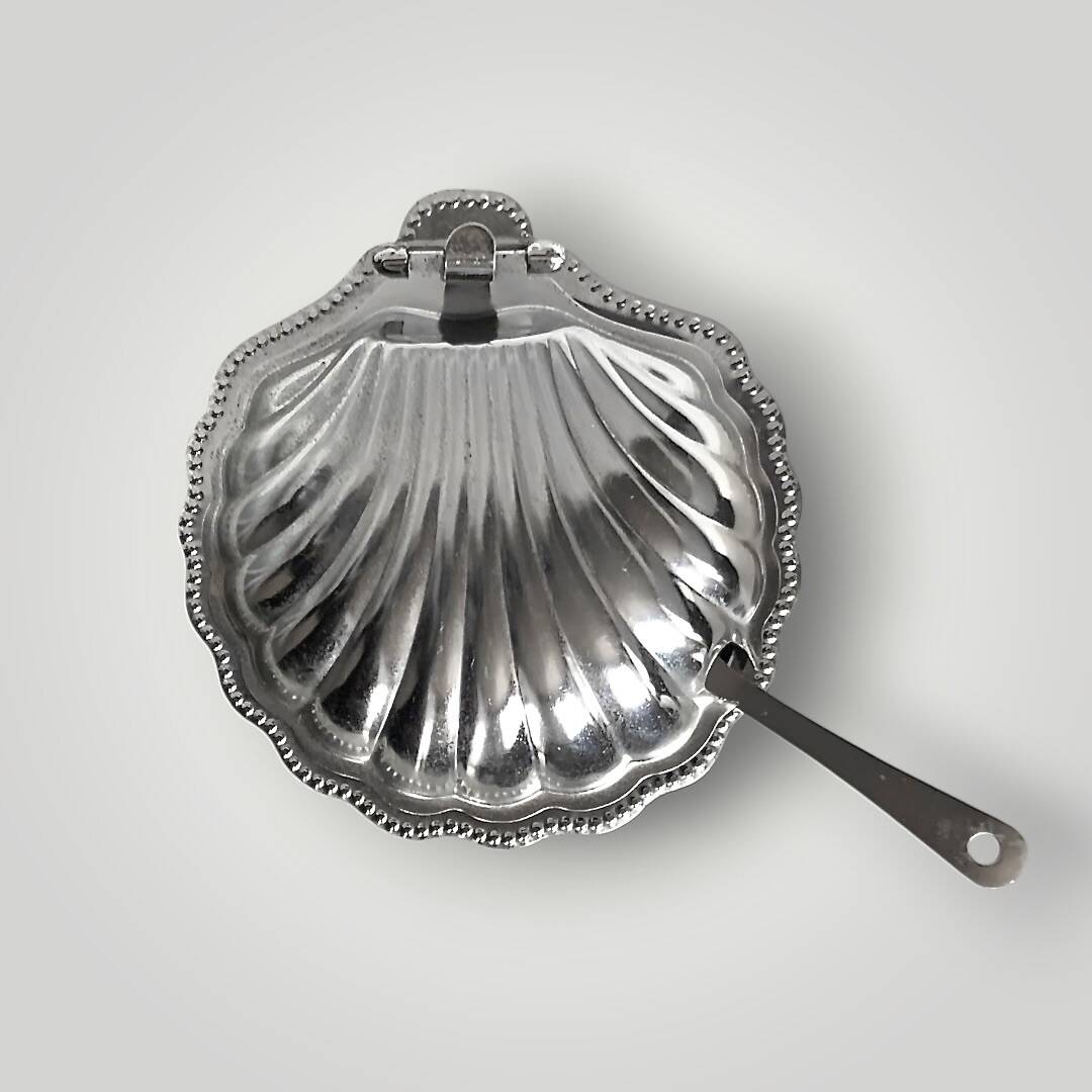Vintage shell butter dish in stainless steel and cobalt blue glass with knife