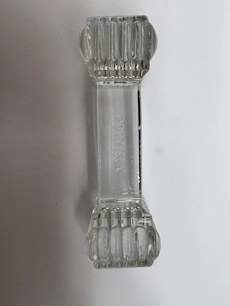 6 Portieux Art Deco knife rests in transparent moulded glass, French glassware from the 1930s.