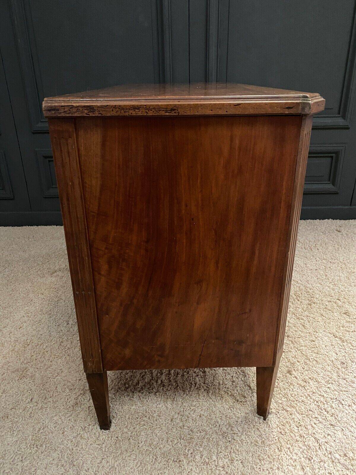 Louis XVI 18th century blond mahogany chest of drawers with three drawers