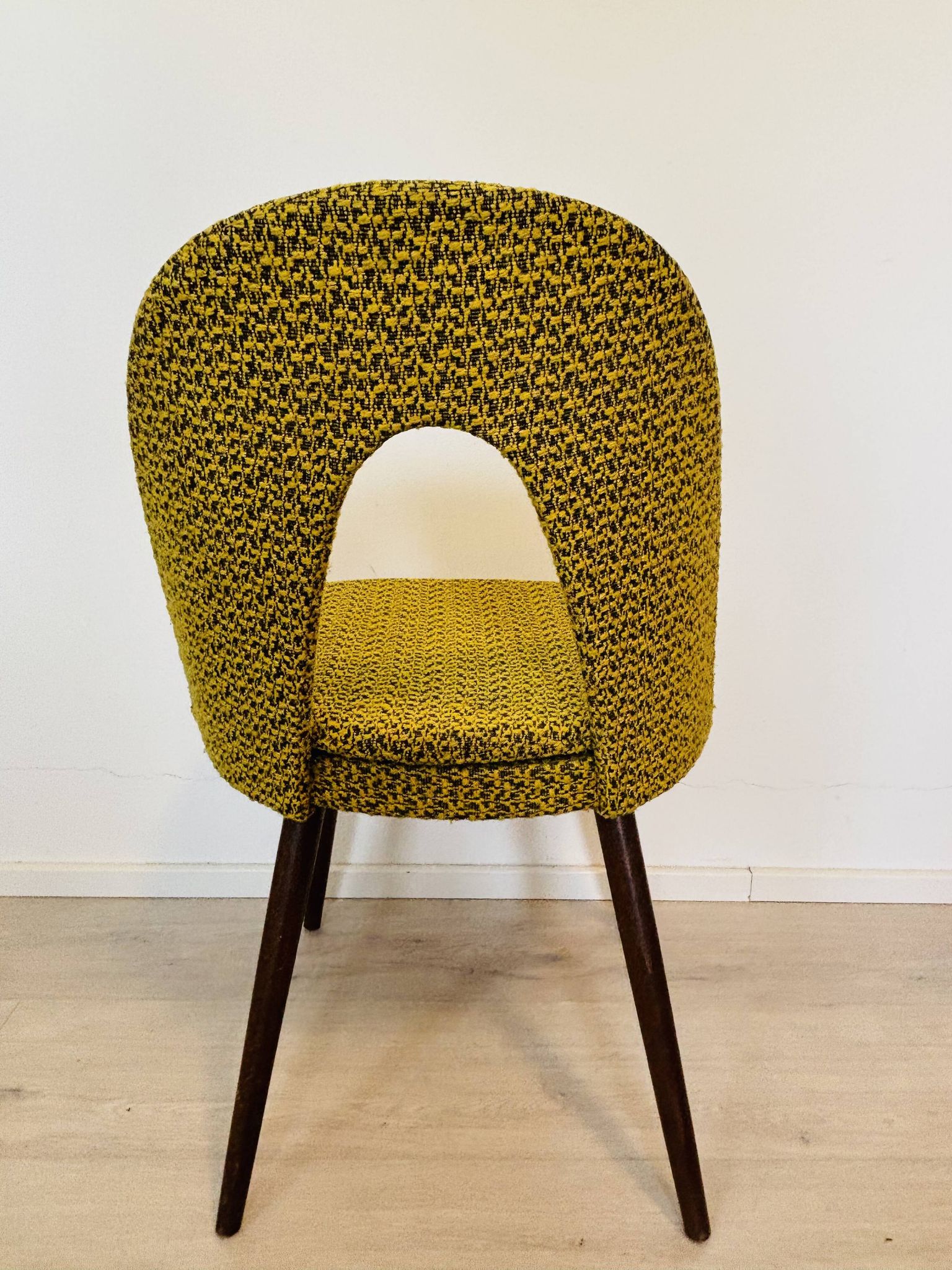 Chaise de salle à manger de style Mid-Century par Antonin Suman, Tchécoslovaquie, années 1960