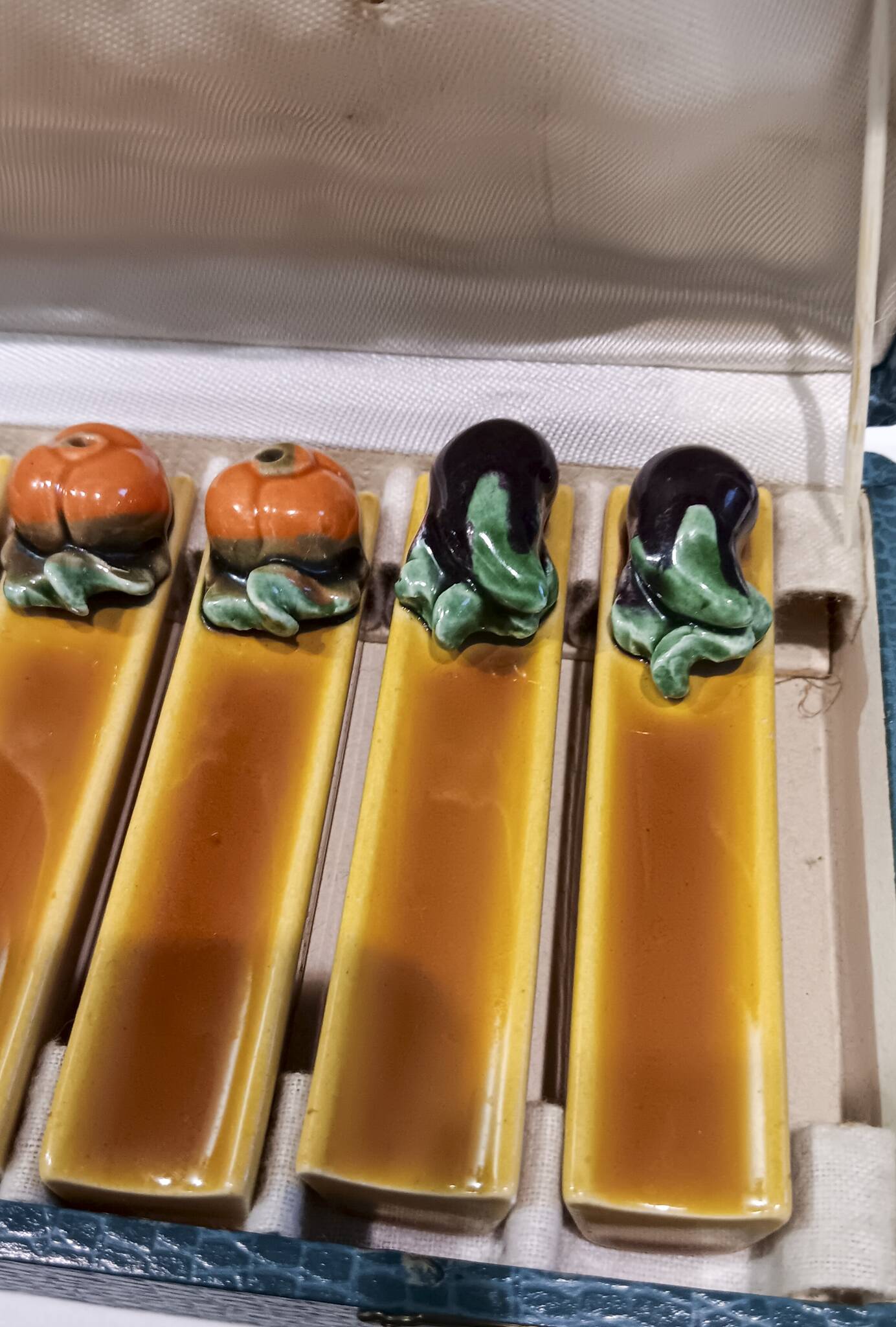 24 vintage Majolica Vallauris ceramic knife holders.